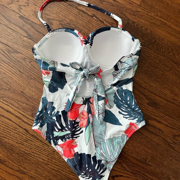 NEW Floral Swim - Picture 3 of 6